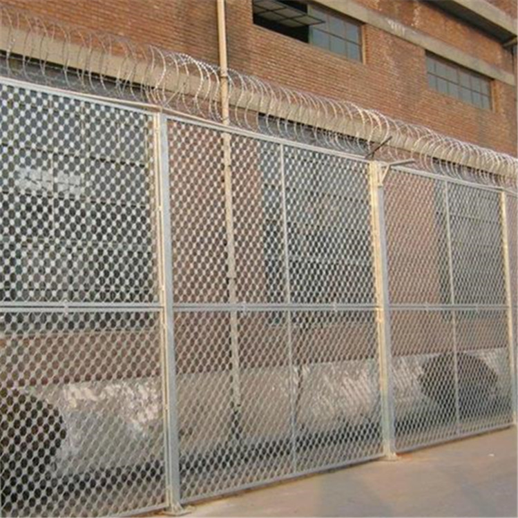 監獄鋼網墻--梅花刺隔離網案例展示圖片4