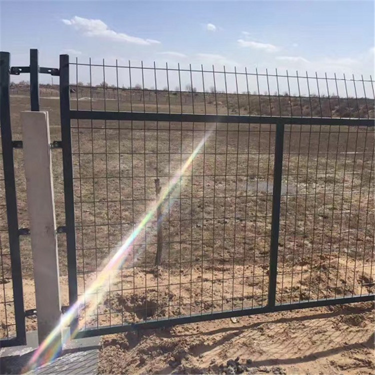 鐵路防護柵欄案例展示圖片1 鐵路防護柵欄案例展示圖片1